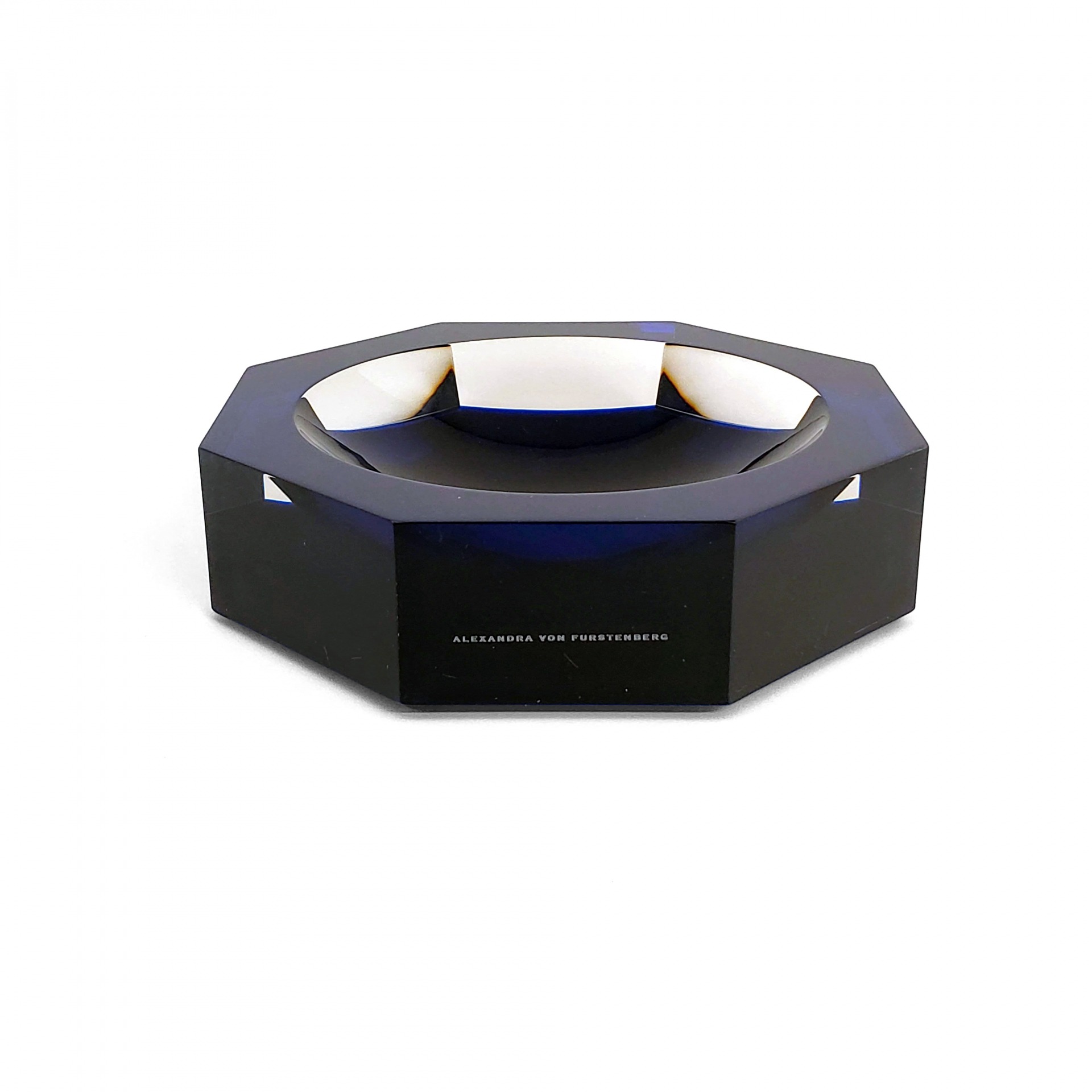 nut n bowl in sapphire 1